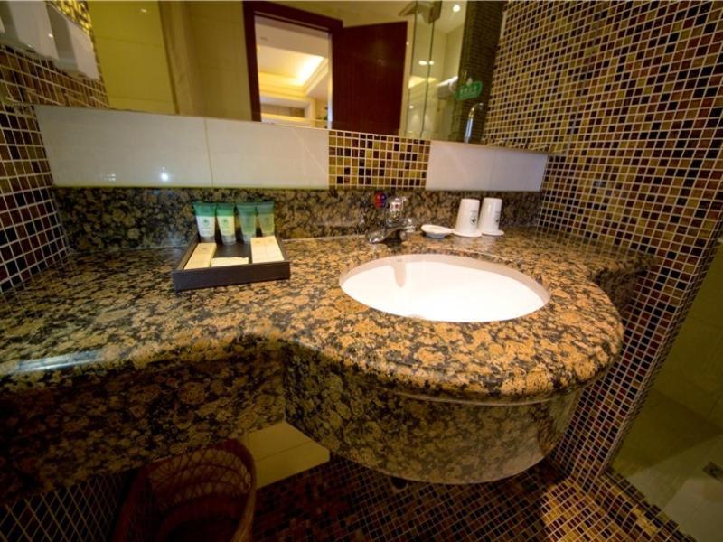 Greentree Inn Beijing Haidian District Qingheqiao Business Hotel Dış mekan fotoğraf